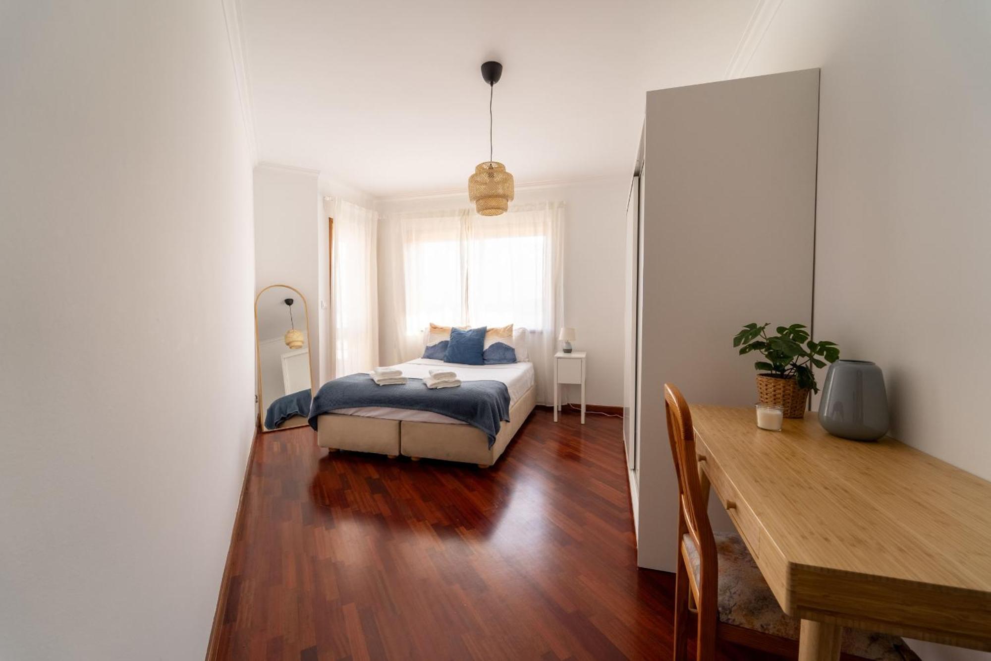 Beach Flat By House And People Viana do Castelo Buitenkant foto